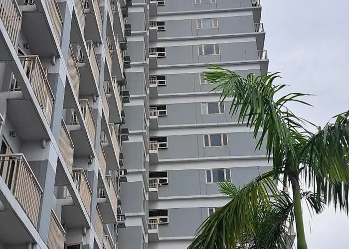 Gavinne Place Coast Residences Apartahotel Manila